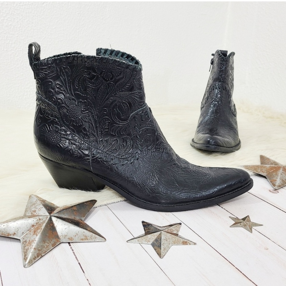 Gianni Bini Dandy western ankle boots black tooled leather pointed toe size 8